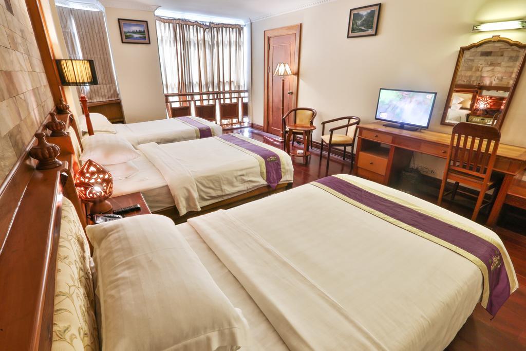 Blue River Hotel Phnom Penh Dış mekan fotoğraf