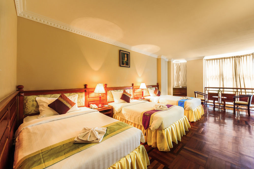 Blue River Hotel Phnom Penh Dış mekan fotoğraf